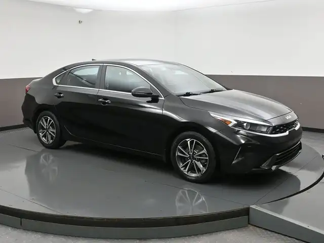 2023 Kia Forte EX Call 902-466-9550 Apple Carplay/Android Auto,
