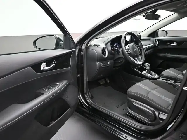 2023 Kia Forte EX Call 902-466-9550 Apple Carplay/Android Auto, - Photo 12