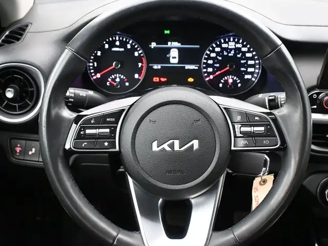 2023 Kia Forte EX Call 902-466-9550 Apple Carplay/Android Auto, - Photo 17