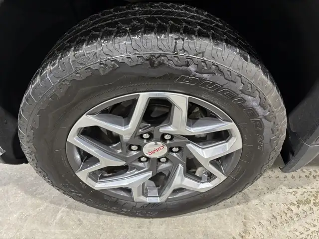 2024 GMC Sierra 1500 SLT, Duramax - Photo 14
