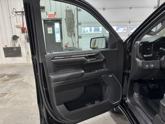 2024 GMC Sierra 1500 SLT, Duramax - Photo 22
