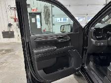 2024 GMC Sierra 1500 SLT, Duramax - Photo 22