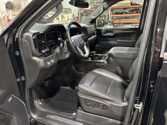2024 GMC Sierra 1500 SLT, Duramax - Photo 23