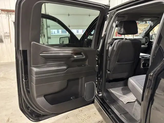 2024 GMC Sierra 1500 SLT, Duramax - Photo 32