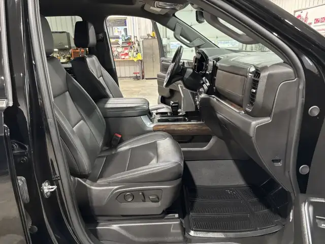 2024 GMC Sierra 1500 SLT, Duramax - Photo 36