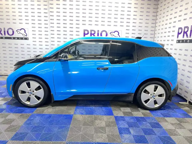 2016 BMW i3 - Photo 2