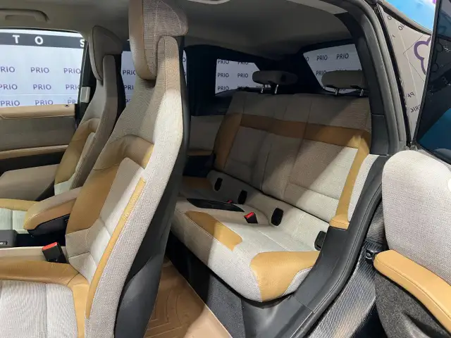 2016 BMW i3 - Photo 14