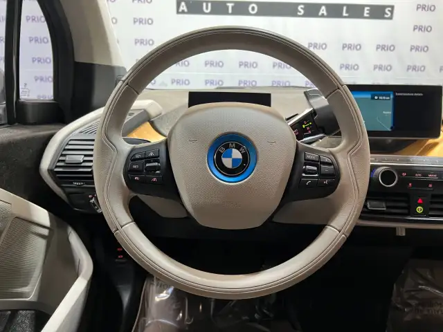 2016 BMW i3 - Photo 20
