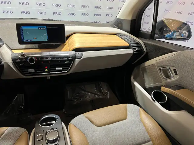2016 BMW i3 - Photo 30