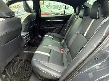 2025 Toyota Camry SE Upgrade Hybrid - Photo 8
