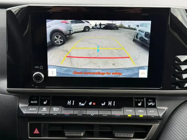 2025 Toyota Camry SE Upgrade Hybrid - Photo 15