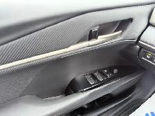 2025 Toyota Camry SE Upgrade Hybrid - Photo 24