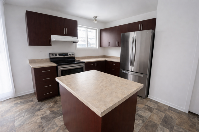 866 Rue Charette - 866 House for Rent - Photo 2