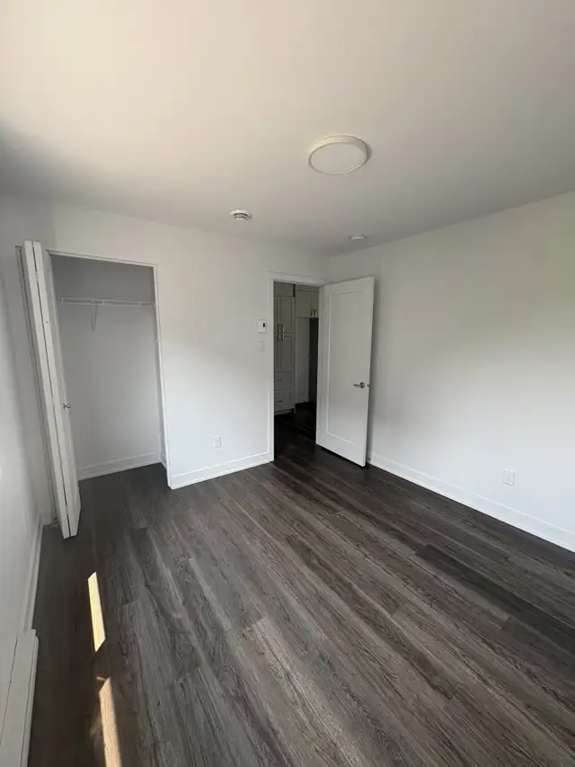 1005B Rue Notre Dame - 1005B-3 Apartment for Rent - Photo 4