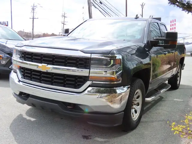 2017 Chevrolet Silverado 1500 LT 4X4 - Photo 3