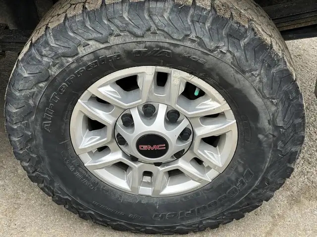 2021 GMC Sierra 2500HD - Photo 11