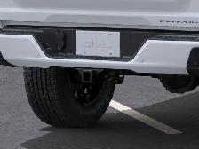 2026 GMC Canyon 4WD Denali - Photo 11