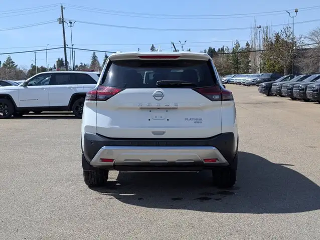 2023 Nissan Rogue Platinum - Photo 5