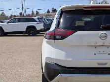 2023 Nissan Rogue Platinum - Photo 13
