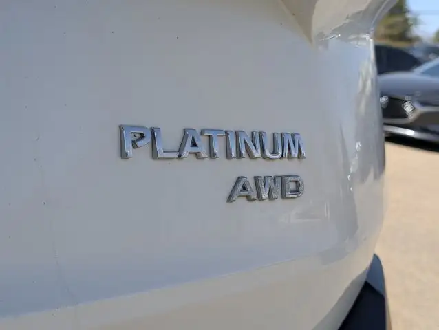 2023 Nissan Rogue Platinum - Photo 14