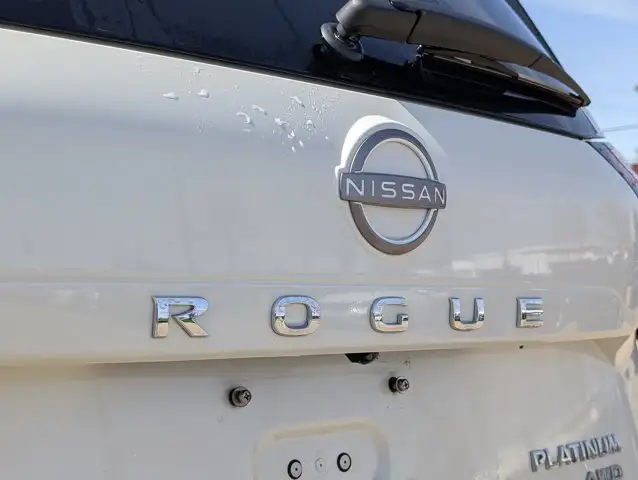2023 Nissan Rogue Platinum - Photo 15