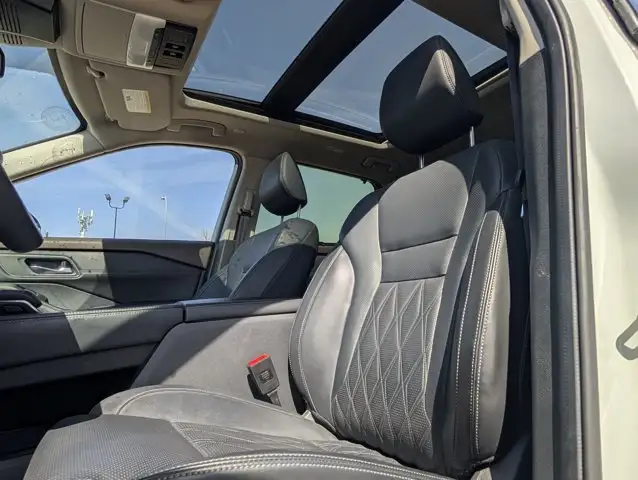 2023 Nissan Rogue Platinum - Photo 19