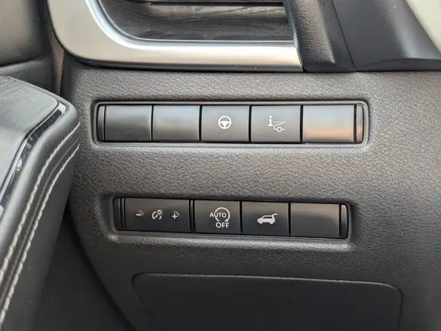 2023 Nissan Rogue Platinum - Photo 28