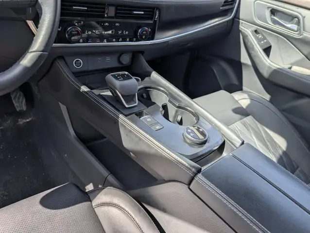 2023 Nissan Rogue Platinum - Photo 33