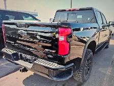2024 Chevrolet Silverado 1500 - Photo 2