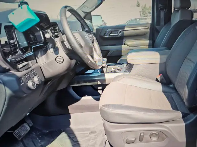 2024 Chevrolet Silverado 1500 - Photo 3