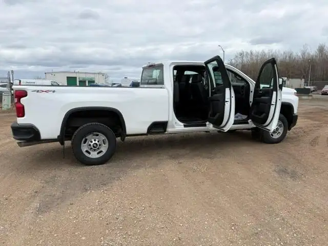 2021 Chevrolet Silverado 2500 Work Truck - Photo 3
