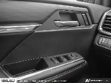 2026 GMC Acadia Elevation - Photo 16