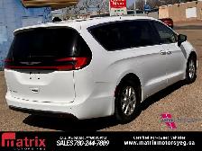 2024 Chrysler Pacifica Touring L - Photo 8
