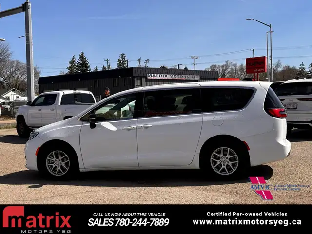 2024 Chrysler Pacifica Touring L - Photo 9