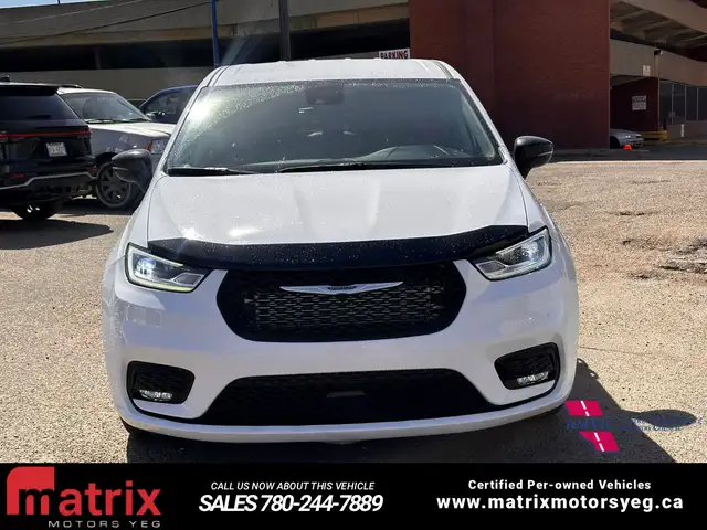 2024 Chrysler Pacifica Touring L - Photo 11