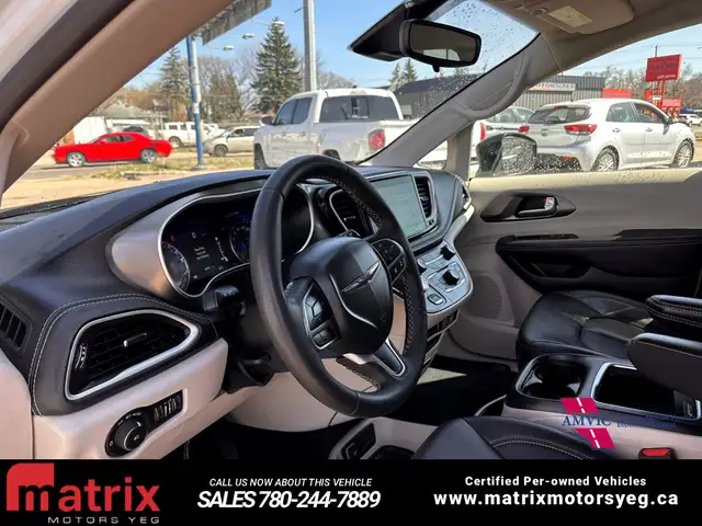 2024 Chrysler Pacifica Touring L - Photo 18