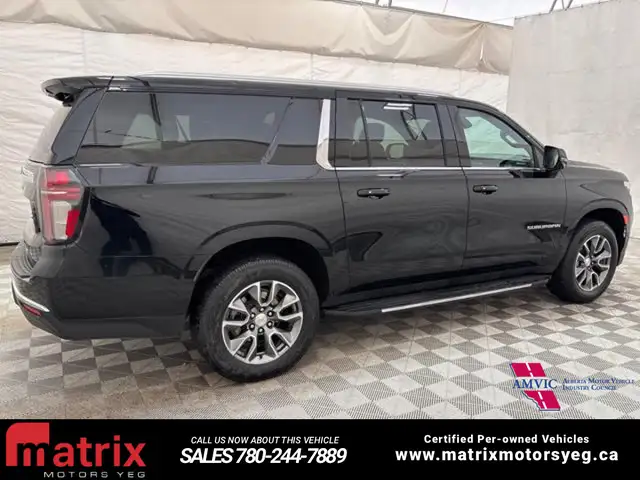 2024 Chevrolet Suburban LT - Photo 4