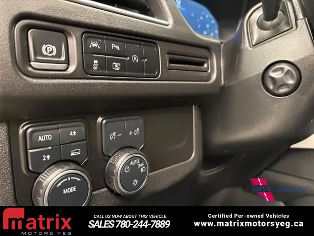 2024 Chevrolet Suburban LT - Photo 9