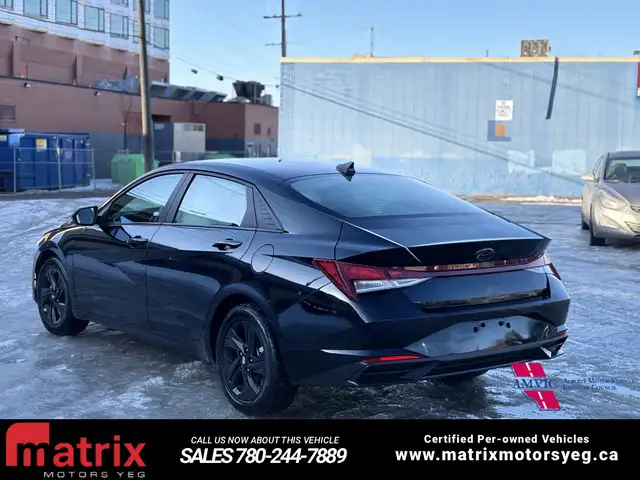 2023 Hyundai Elantra SEL - Photo 13