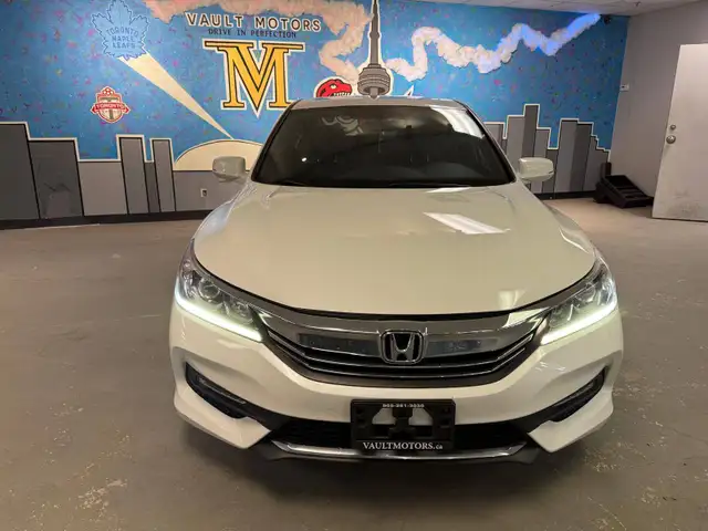 2017 Honda Accord 4dr Sport