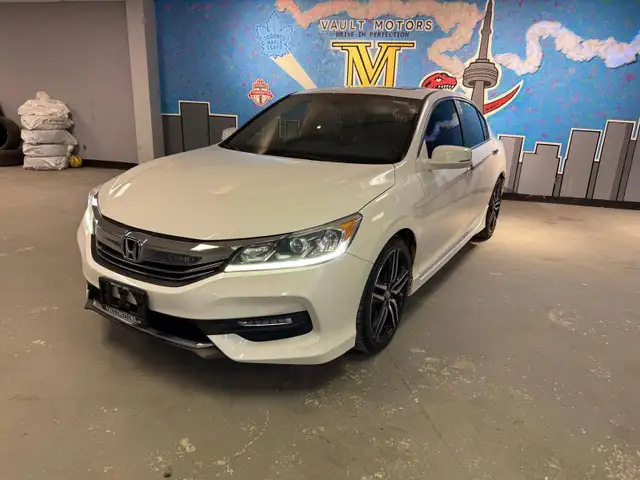 2017 Honda Accord 4dr Sport - Photo 2