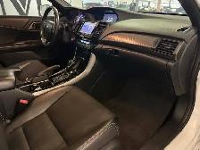 2017 Honda Accord 4dr Sport - Photo 16