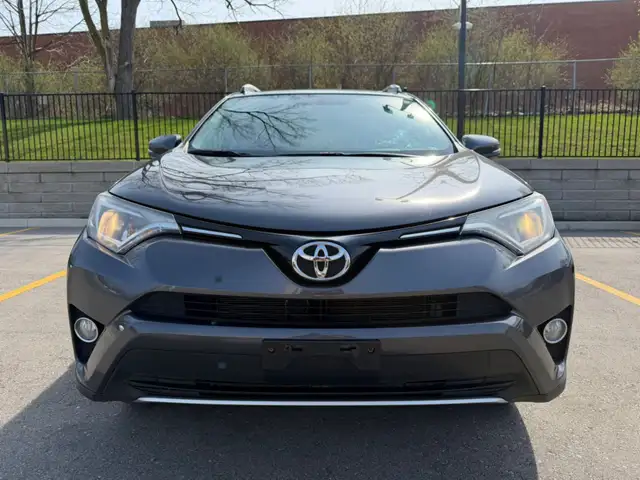 2016 Toyota RAV4 AWD 4dr XLE - Photo 2