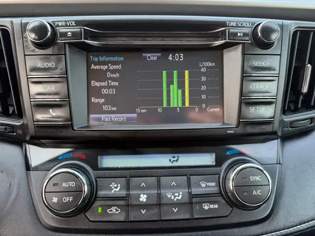 2016 Toyota RAV4 AWD 4dr XLE - Photo 13