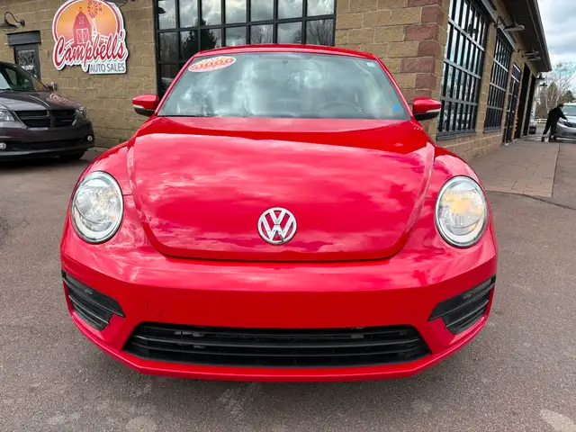 2017 Volkswagen Beetle 1.8 TSI Classic AC! Backup Camera! Hea... - Photo 2