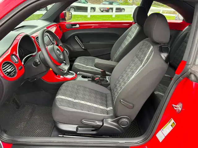 2017 Volkswagen Beetle 1.8 TSI Classic AC! Backup Camera! Hea... - Photo 11
