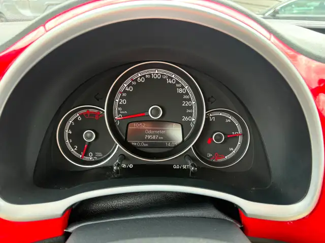 2017 Volkswagen Beetle 1.8 TSI Classic AC! Backup Camera! Hea... - Photo 14