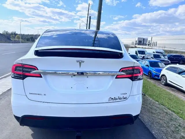 2017 Tesla Model X 90D AWD Ltd Avail - Photo 3