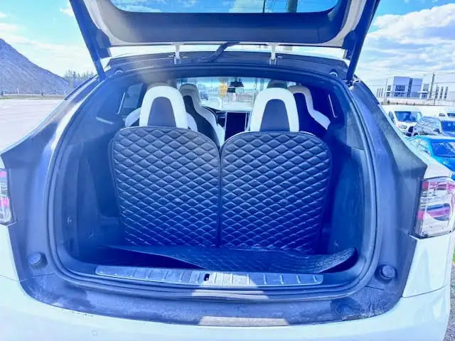 2017 Tesla Model X 90D AWD Ltd Avail - Photo 15