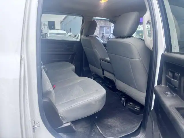 2014 Ram 1500 4WD Crew Cab 149' ST - Photo 10